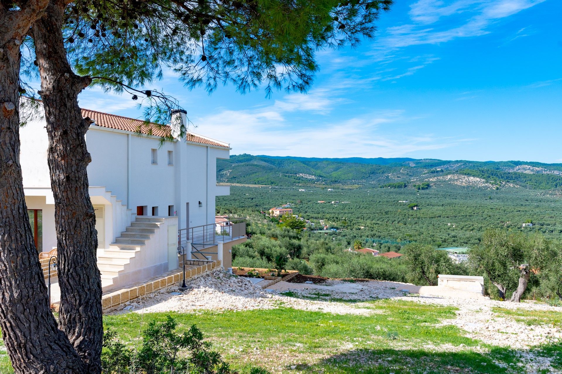 giardino esterno La Posta Del Guardiano Country House a Vieste nel Gargano